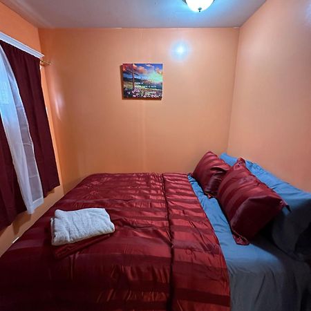 Fidellia Iron Room, Queen Bed Minutes From Newark Liberty International Airport And Newark Penn Station Buitenkant foto